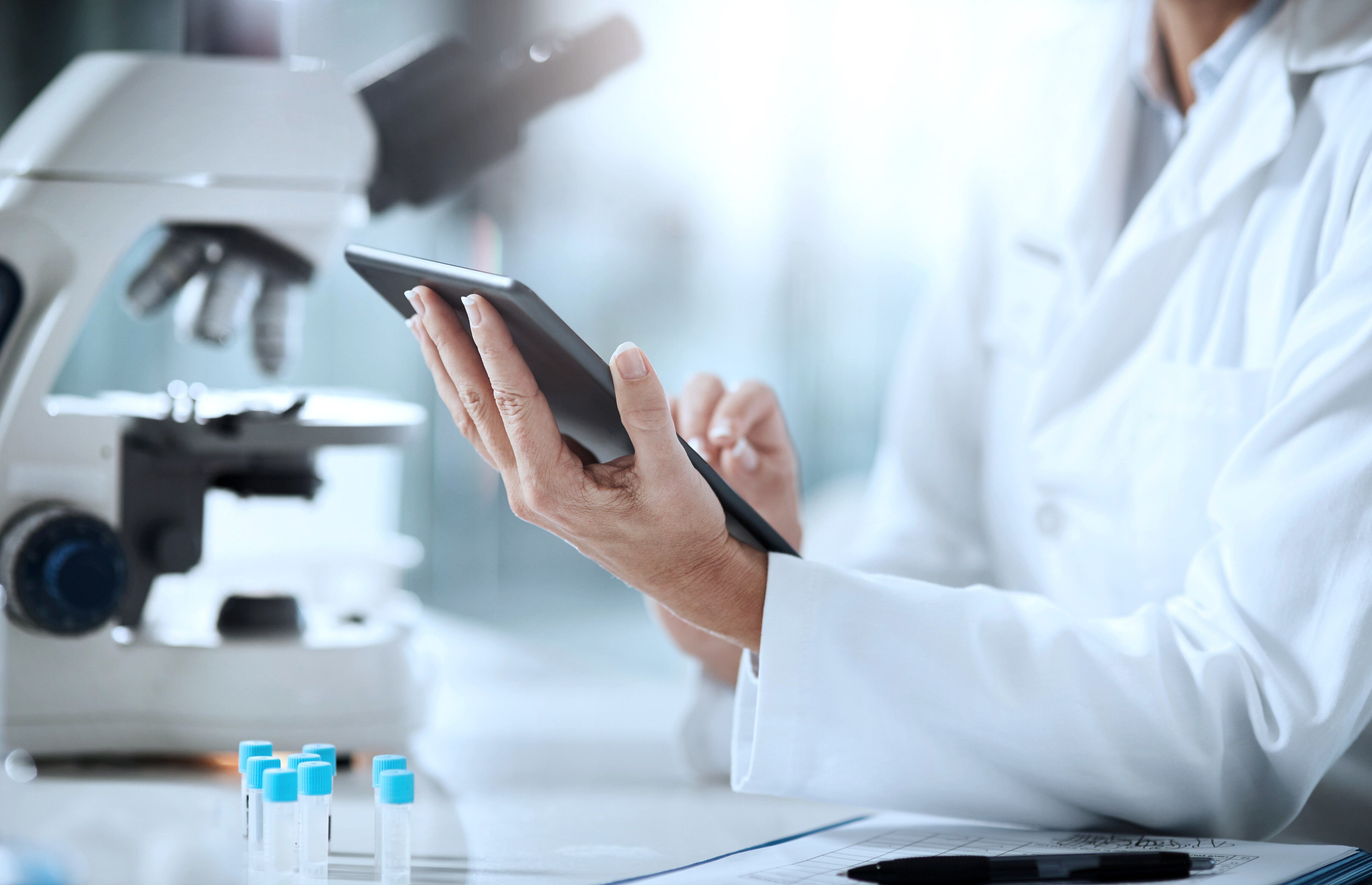 Kundenabfrage Checkliste auf Tablet